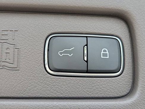Certified 2020 Lincoln Aviator Reserve w/ Equipment Group 202A AWD/4WD image 9