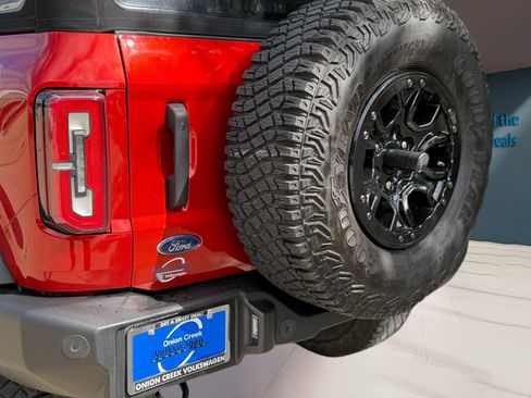 Used 2023 Ford Bronco Wildtrak AWD/4WD image 32