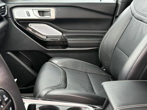 Used 2024 Ford Explorer ST w/ Equipment Group 401A image 14