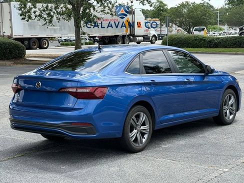 Used 2024 Volkswagen Jetta SE FWD image 4