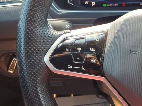 Used 2023 Volkswagen Tiguan SEL R-Line image 13