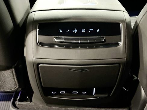 New 2026 Cadillac Escalade V w/ LPO, ONYX Package AWD/4WD image 32