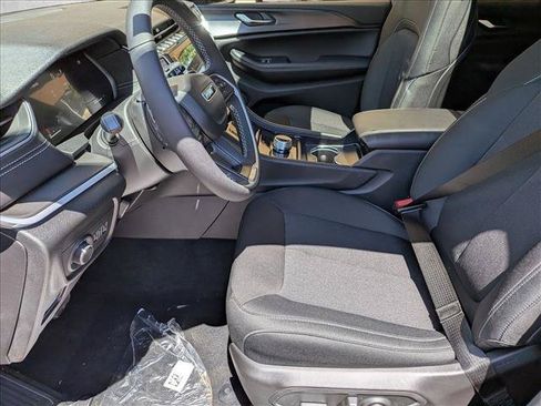 New 2026 Jeep Grand Cherokee Laredo X AWD/4WD image 4