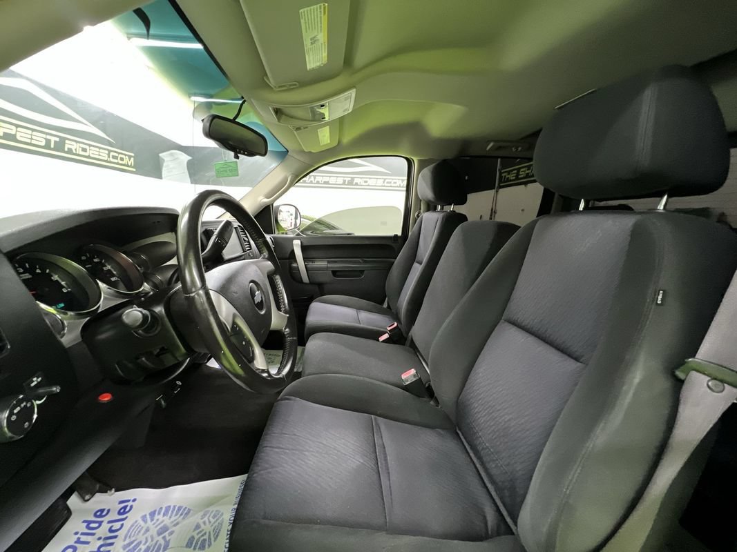 Used 2010 Chevrolet Silverado 1500 LT w/ Power Pack Plus AWD/4WD image 16