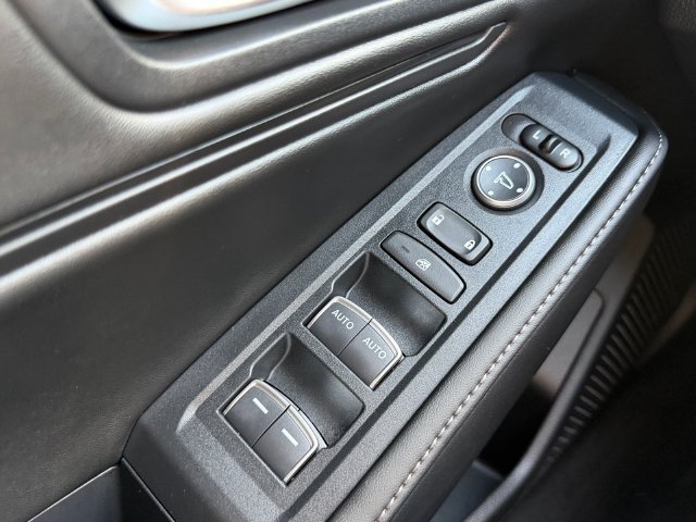 Used 2025 Honda Accord Sport image 27