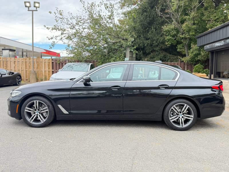 Used 2021 BMW 530i xDrive w/ Premium Package AWD/4WD image 9