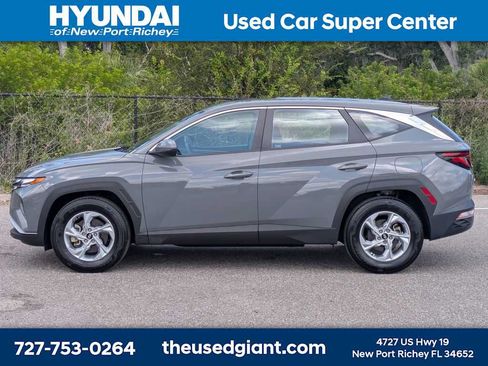 Certified 2024 Hyundai Tucson SE FWD image 2