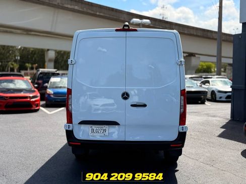 Used 2019 Mercedes-Benz Sprinter 2500 image 6