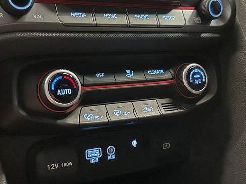 Used 2020 Hyundai Veloster Turbo image 15