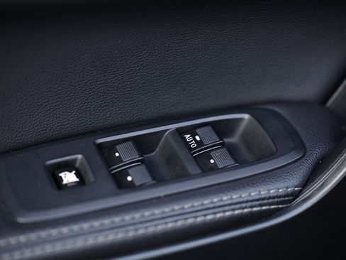 Used 2023 Ford Ranger Lariat w/ Equipment Group 501A High image 21