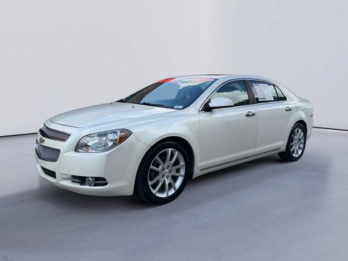 Used 2010 Chevrolet Malibu LTZ FWD image 7