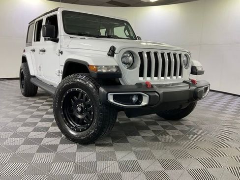 Used 2019 Jeep Wrangler Unlimited Sahara AWD/4WD image 51