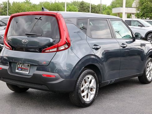 Used 2020 Kia Soul S FWD image 14