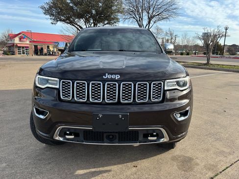 Used 2017 Jeep Grand Cherokee Overland w/ Jeep Active Safety Group image 2