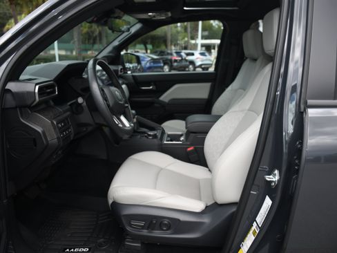 Certified 2025 Toyota Tacoma Limited AWD/4WD image 8