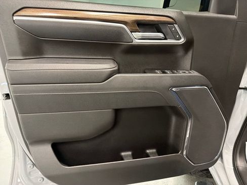 Used 2025 Chevrolet Silverado 1500 RST w/ Protection Package AWD/4WD image 11
