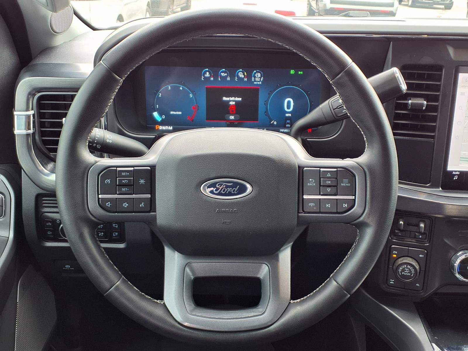 Certified 2025 Ford F250 Lariat w/ Tremor Off-Road Package AWD/4WD image 19