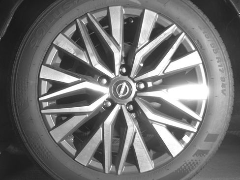 Used 2025 Nissan Altima 2.5 SV image 14