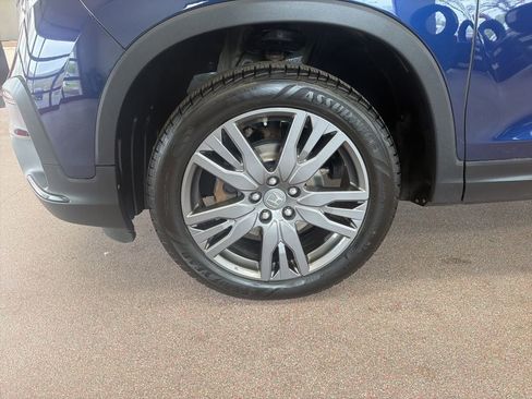 Used 2022 Honda Pilot Sport image 4