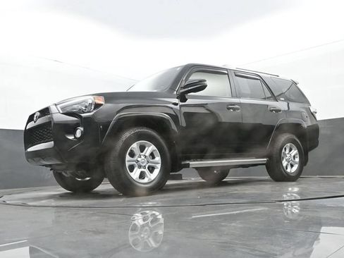 Used 2014 Toyota 4Runner SR5 RWD image 26