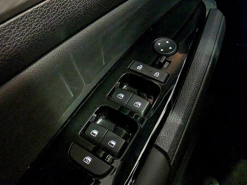 Used 2023 Kia Sportage X-Line w/ X-Line Premium Package AWD/4WD image 19