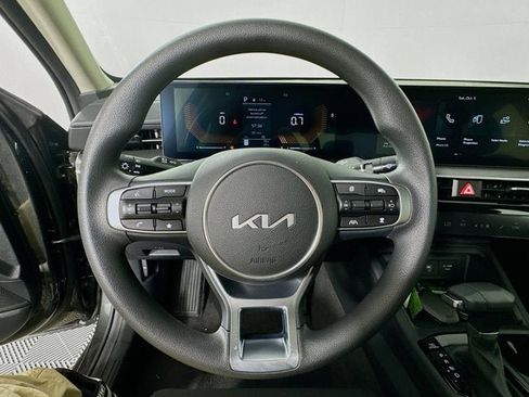 New 2025 Kia K5 LXS image 14