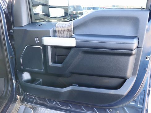 Used 2018 Ford F250 Lariat w/ Lariat Value Package image 27