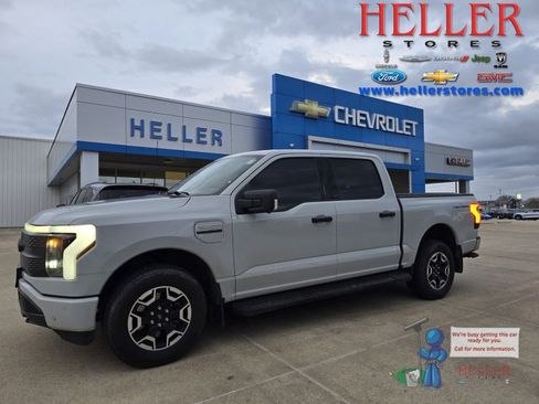 Used 2023 Ford F150 Lightning XLT image 1