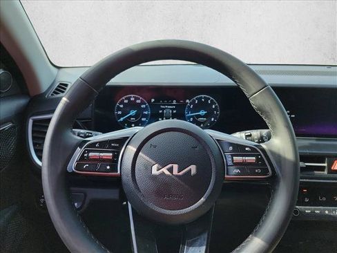 Used 2024 Kia Seltos S FWD image 19