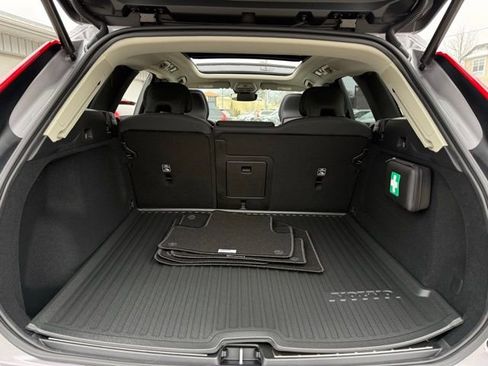 New 2026 Volvo XC60 B5 Plus w/ Protection Package Premier image 29