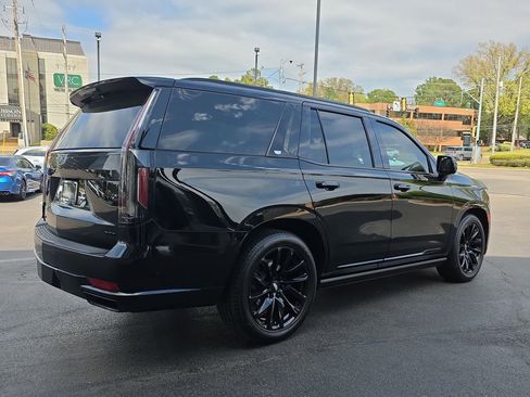 Used 2023 Cadillac Escalade Sport Platinum w/ LPO, ONYX Package image 5
