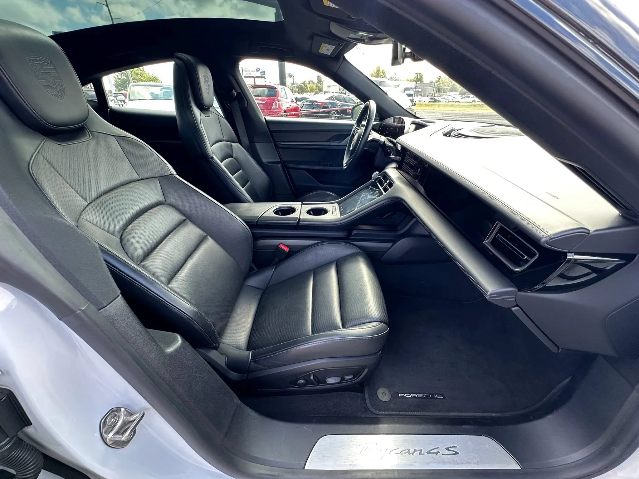 Used 2022 Porsche Taycan 4S AWD/4WD image 13