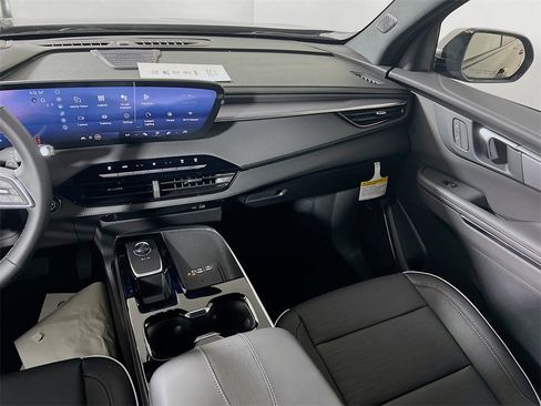 New 2026 Buick Enclave Sport Touring w/ Power Package image 19