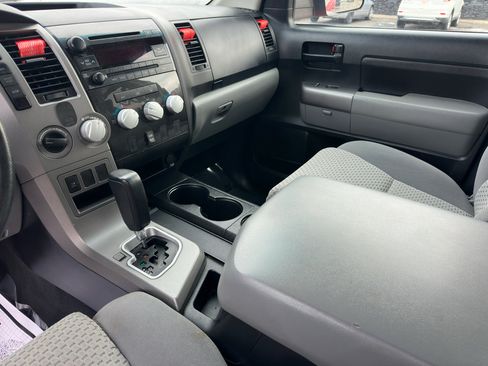 Used 2012 Toyota Tundra 4x4 CrewMax image 26
