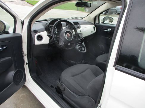 Used 2015 FIAT 500 Pop FWD image 10