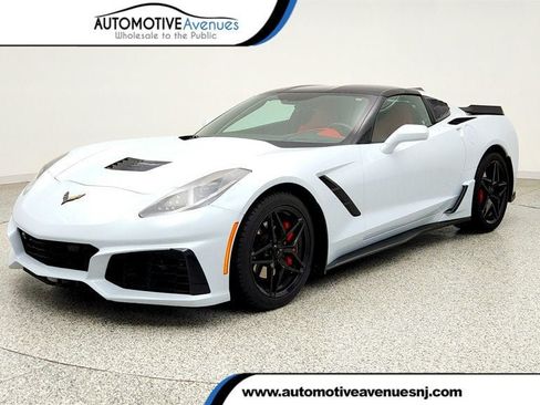 Used 2019 Chevrolet Corvette Stingray Coupe w/ 2LT Preferred Equipment Group RWD image 1