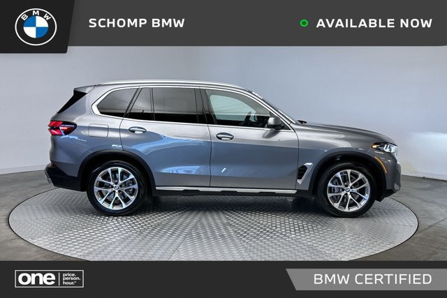 Certified 2026 BMW X5 xDrive40i AWD/4WD image 1