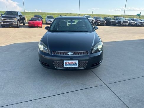 Used 2014 Chevrolet Impala LT w/ LT Sunroof Package FWD image 2