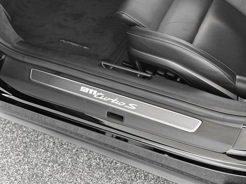 Used 2022 Porsche 911 Turbo S image 15