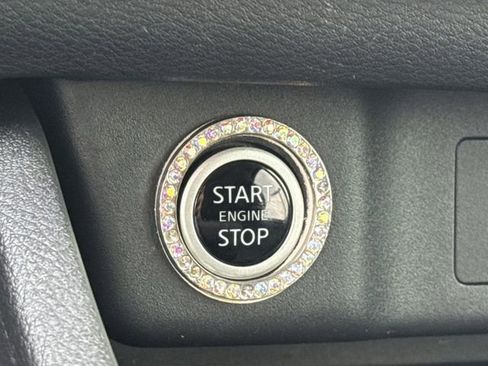 Used 2021 Nissan Rogue SV w/ Premium Package image 27