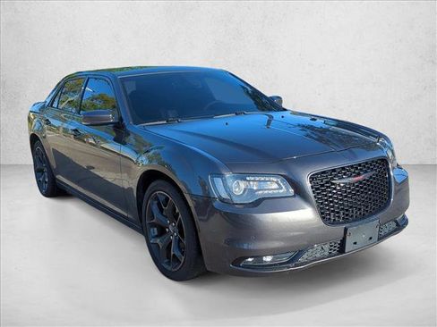 Used 2022 Chrysler 300 S image 3