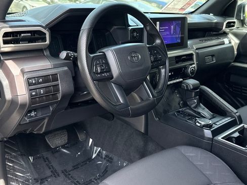 Used 2025 Toyota Tacoma SR5 image 18