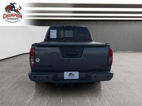 Used 2019 Nissan Frontier SV w/ Value Truck Package RWD image 4