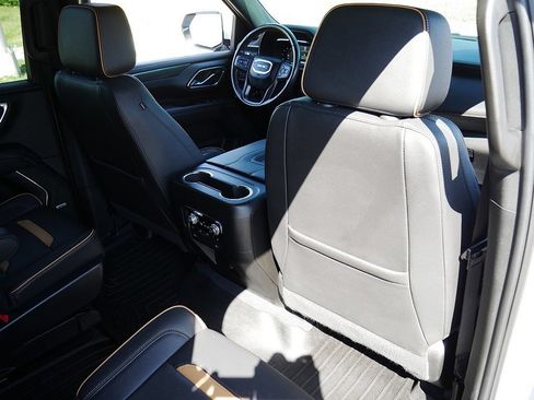 Used 2022 GMC Yukon AT4 AWD/4WD image 60