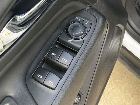 Used 2024 Chevrolet Equinox LT image 16