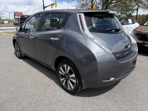 Used 2017 Nissan Leaf SV w/ Protection Package FWD image 5