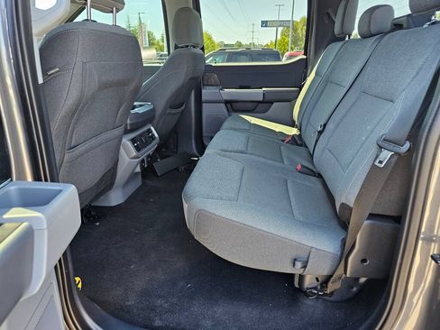 Used 2024 Ford F150 Lightning XLT AWD/4WD image 17