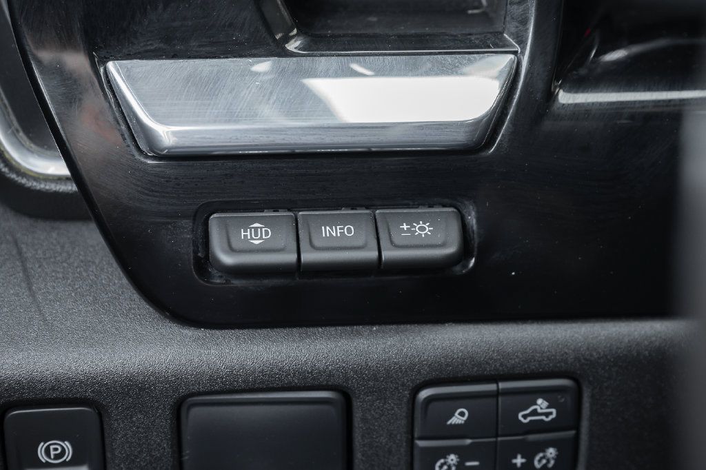 Used 2024 Chevrolet Silverado 1500 High Country RWD image 31