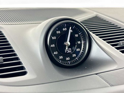 New 2025 Porsche Cayenne Coupe image 16