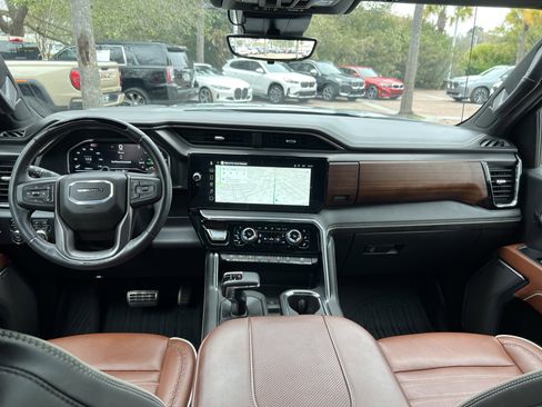 Used 2024 GMC Sierra 1500 Denali Ultimate image 29